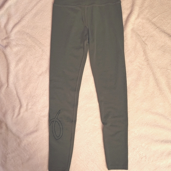 Beyond Yoga Barre3 B3 Script Leggings - Size Small - Picture 6 of 8